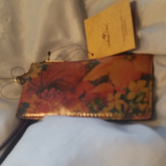 Patricia Nash almeria cc wristlet NWT - Picture 2 of 3